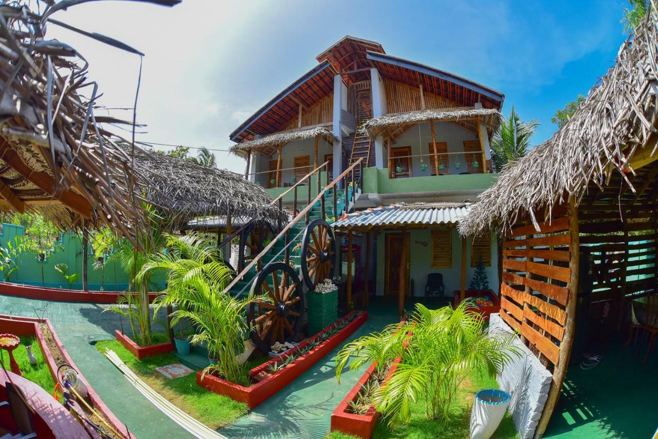 Neem Garden Guest House Batticaloa Exterior photo